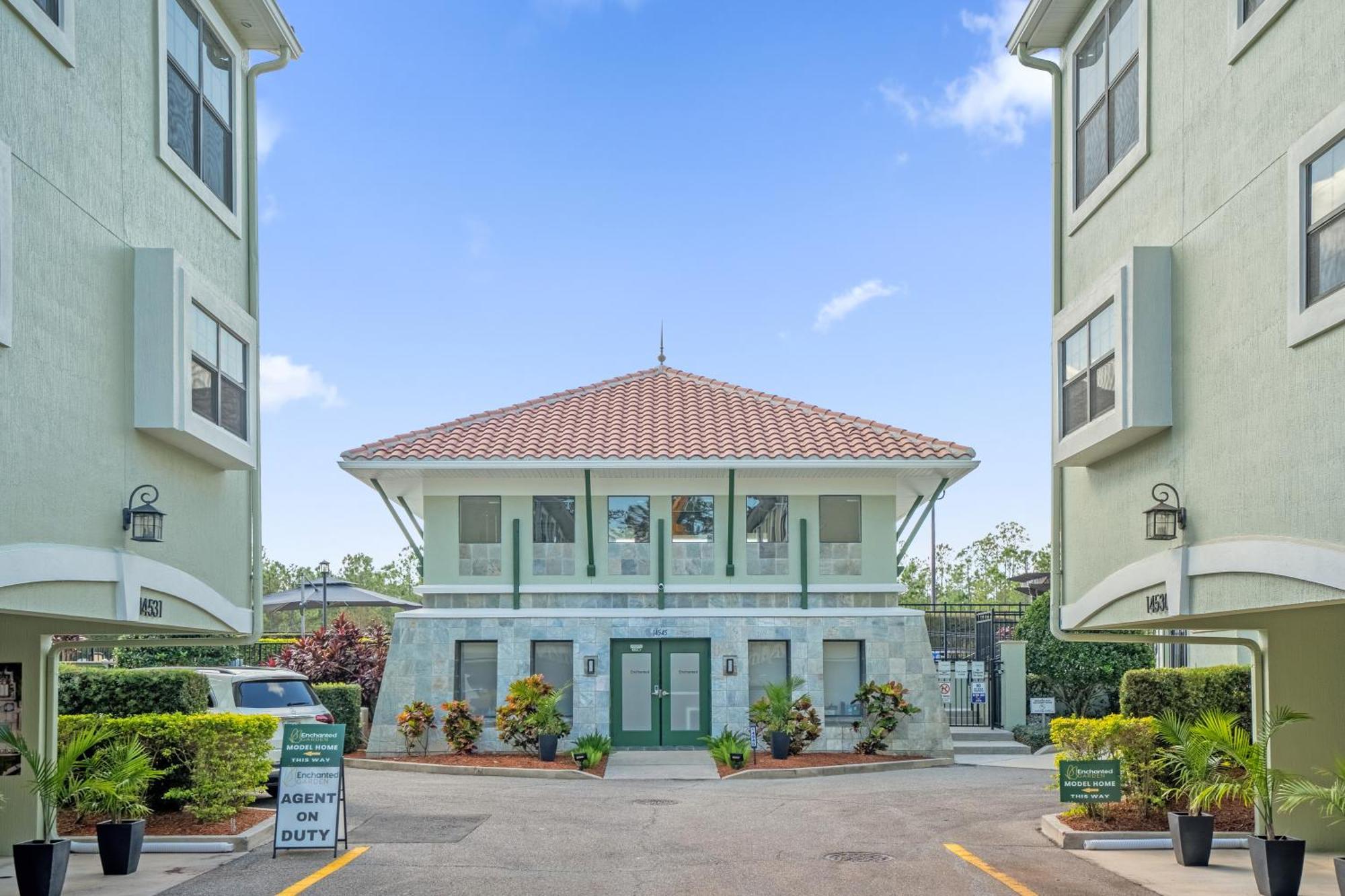 Long Weekend Escape - Townhome By Disney! オーランド エクステリア 写真